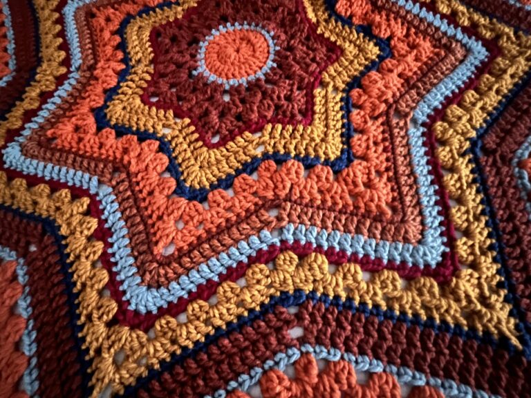 6-Day Star Blanket: Tips and Tricks for Crocheting Your Blanket with Scrap Yarn