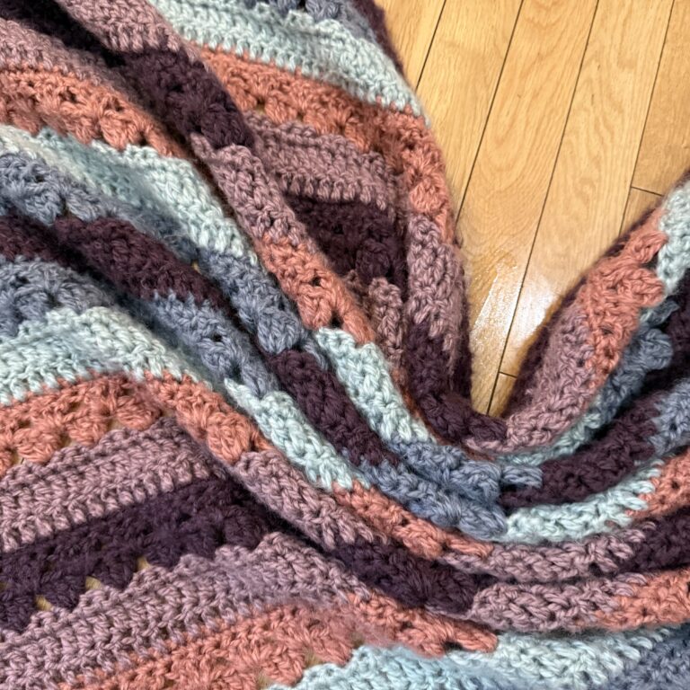 6-Day Tranquility Stripe Blanket with Lion Brand Jiffy Yarn