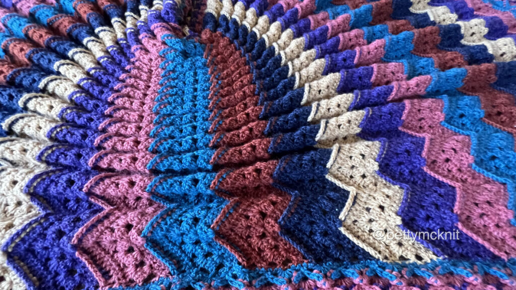 6-Day Ridgy Didge Blanket Lion Brand Respun Yarn